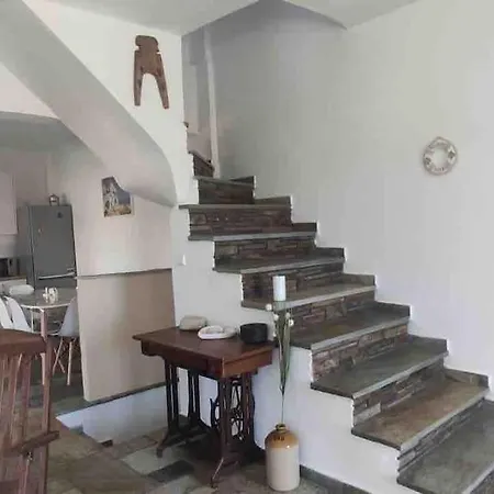 ομορφη εξοχικη κατοικια Apartamento