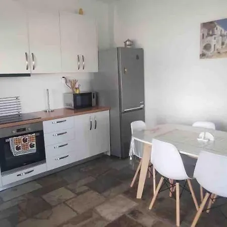 ομορφη εξοχικη κατοικια Apartment