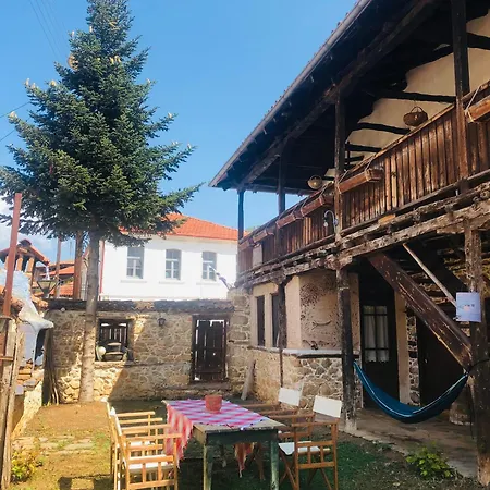 Guest house χαγιάτι Psarades