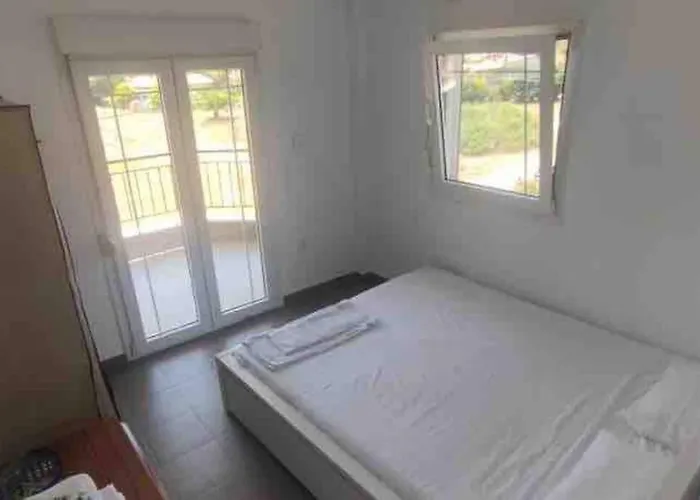 ομορφη εξοχικη κατοικια * Fourka